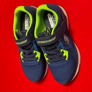 Skechers Air- Cooled Memory Foam Sneakers